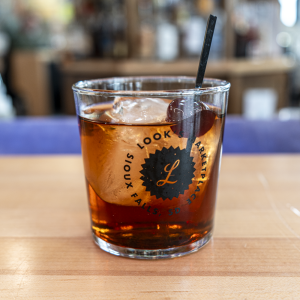 Rye whiskey, Sweet Vermouth, Bitters