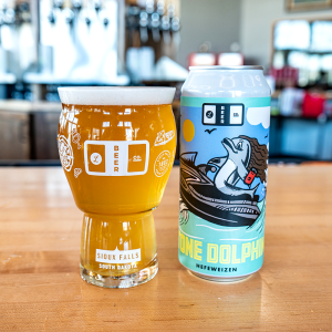 (Hefeweizen, 5.3% ABV)
Our house Hefeweizen—easy-drinking with classic notes of banana and wheat. Brewed with Hallertauer hops, white wheat, and premium Pilsner malt. Fermented with our house German Weizen yeast for a smooth, hazy finish.
